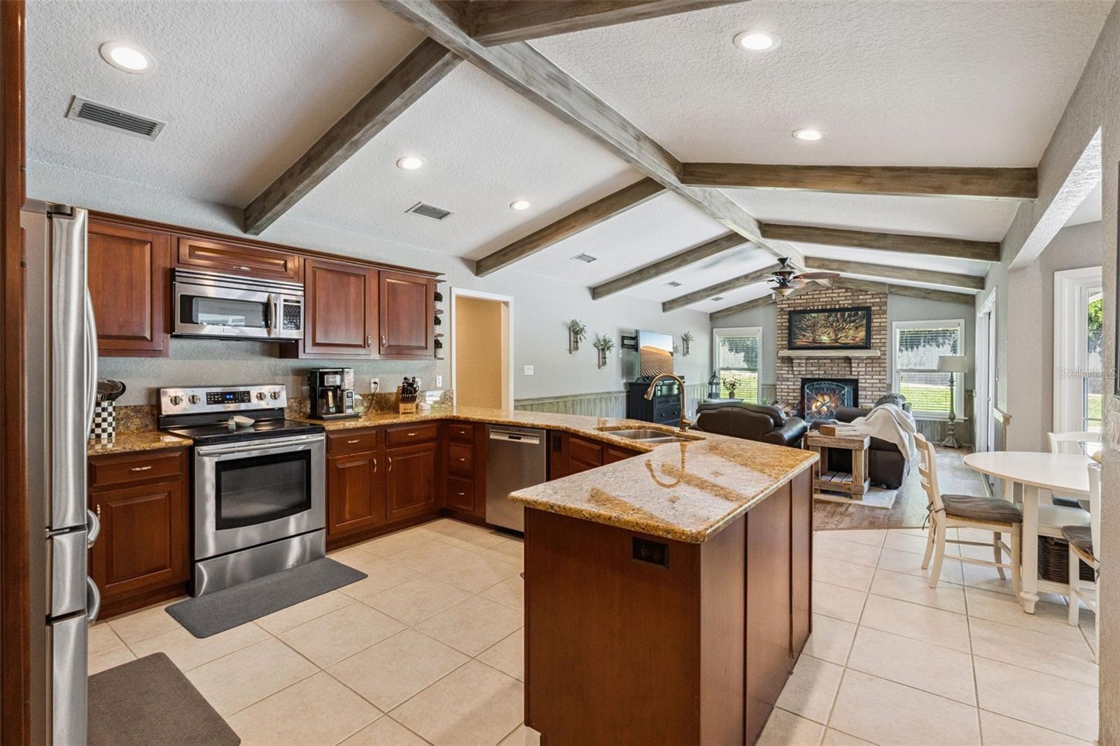 LAKE BRANTLEY CLUB PH 1 - Residential