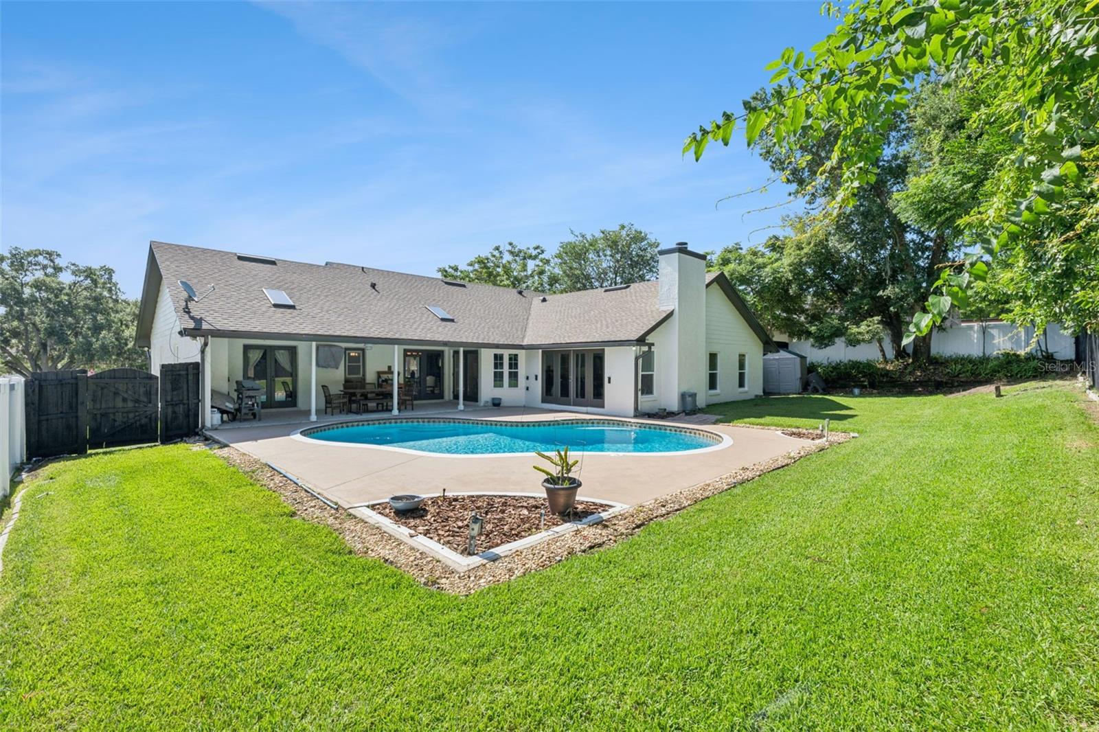 LAKE BRANTLEY CLUB PH 1 - Residential