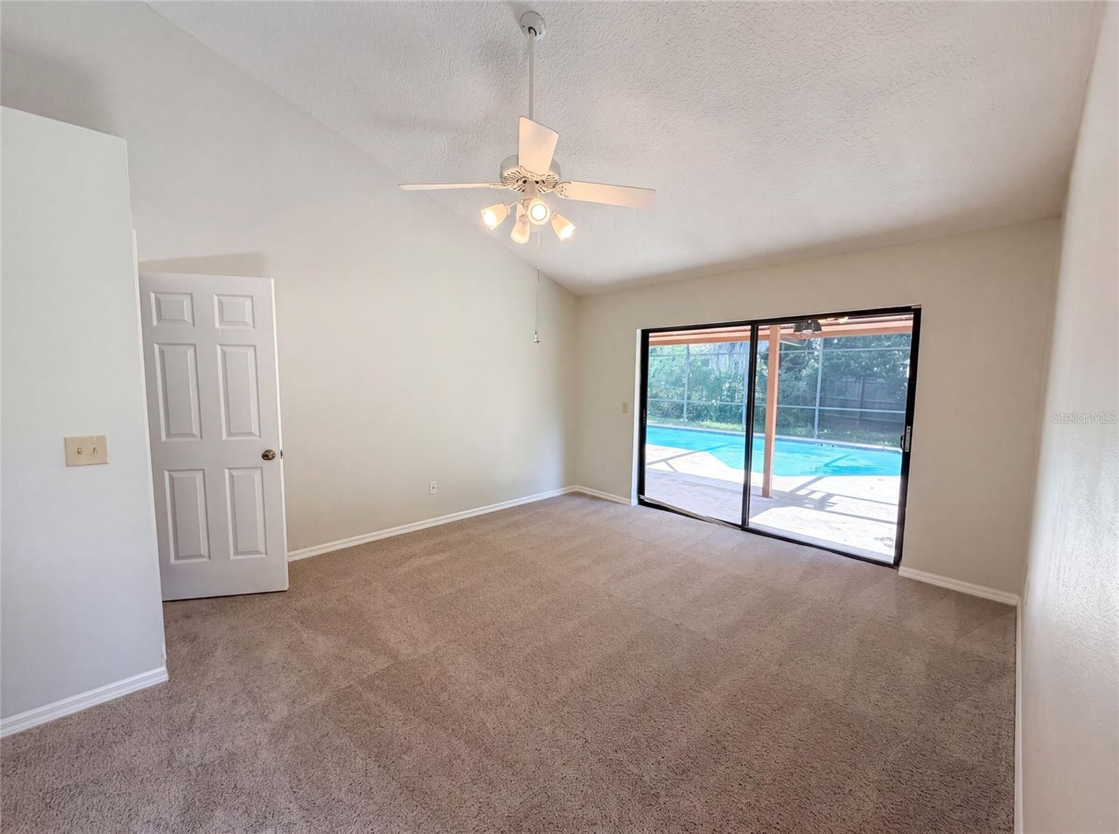 LAKE MARY WOODS - Residential