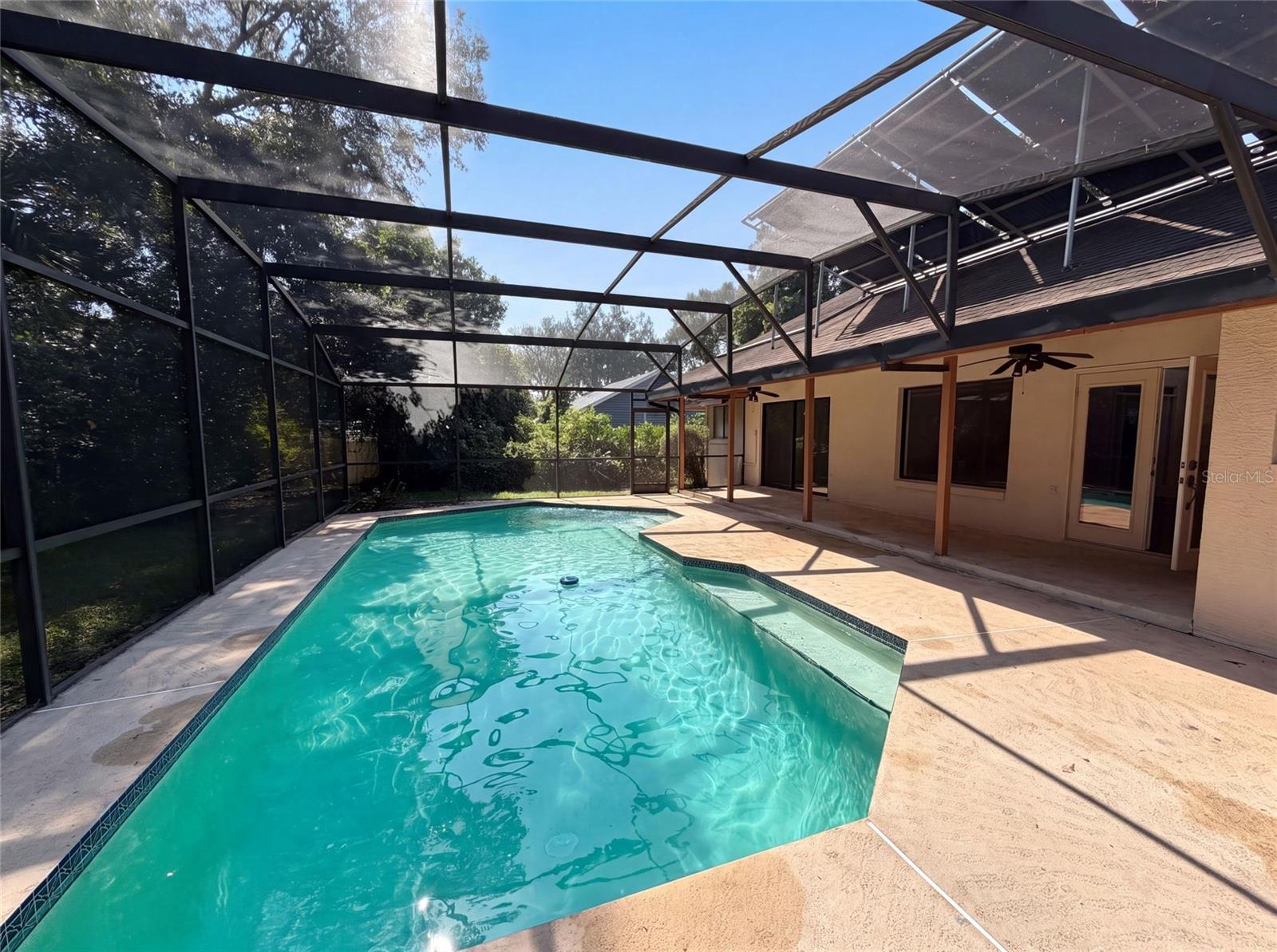 LAKE MARY WOODS - Residential