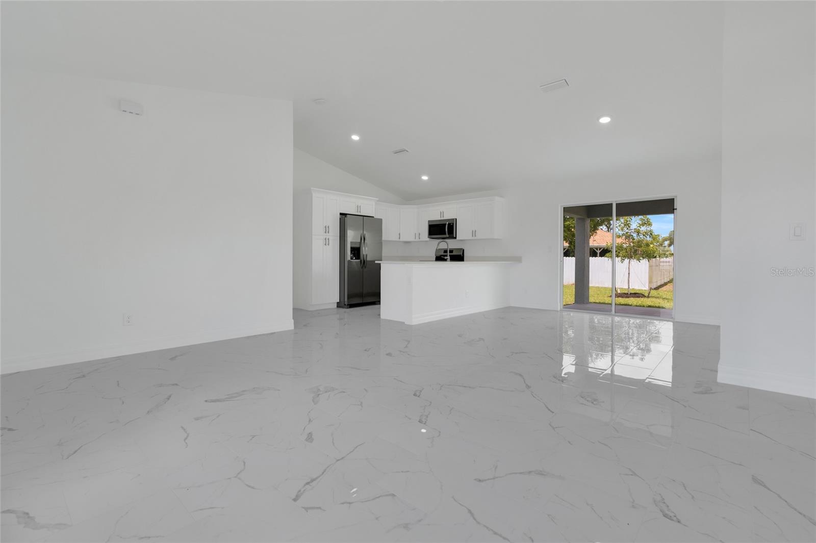 NO SUBDIVISION - Residential