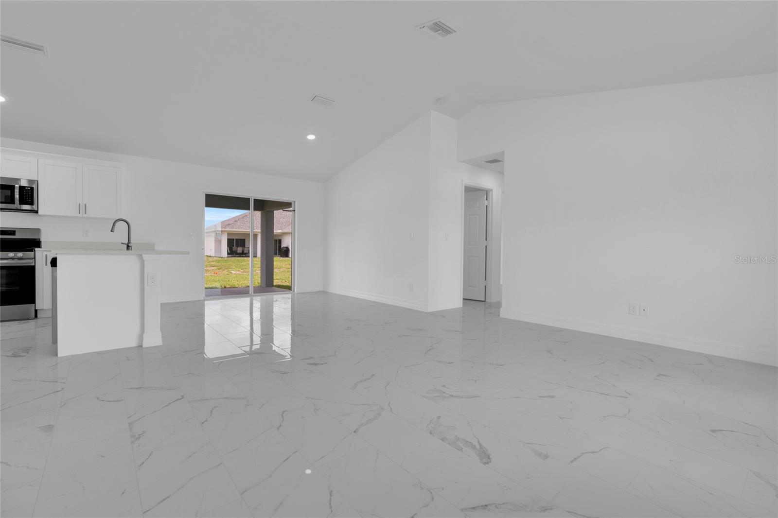 NO SUBDIVISION - Residential