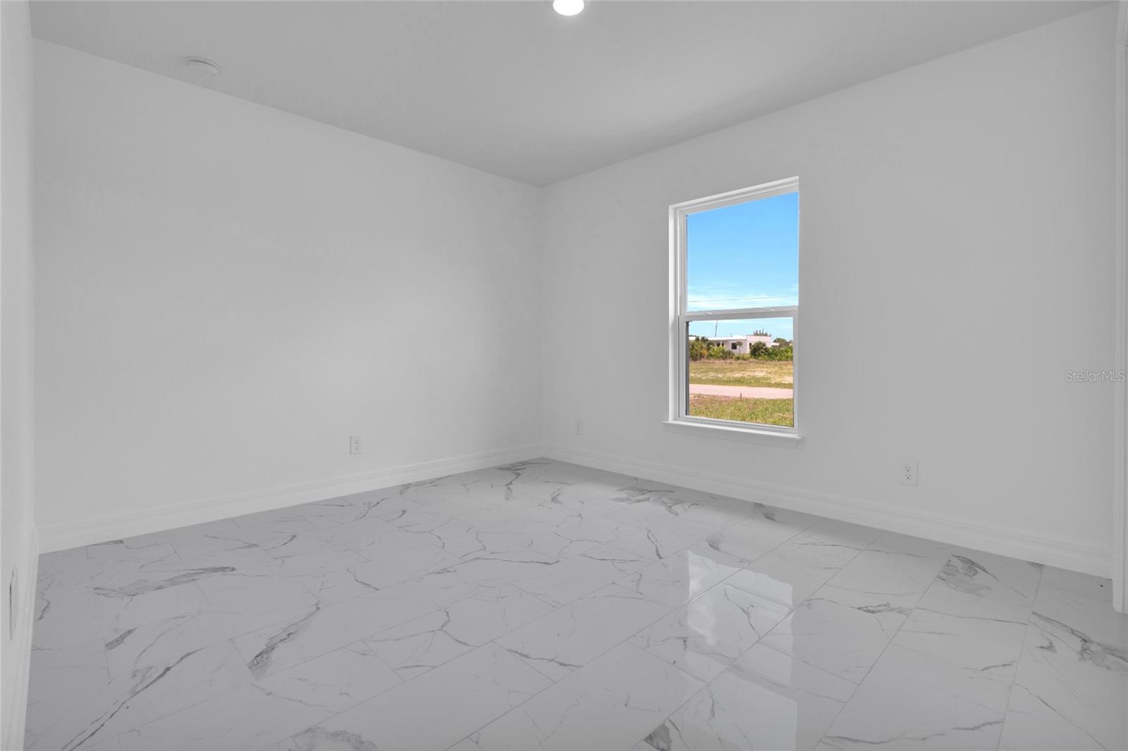 NO SUBDIVISION - Residential