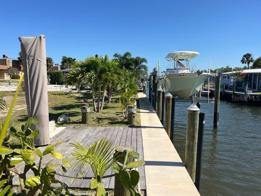 LONGBOAT KEY - Land