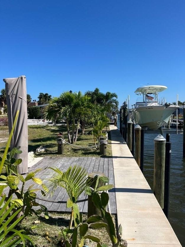 LONGBOAT KEY - Land