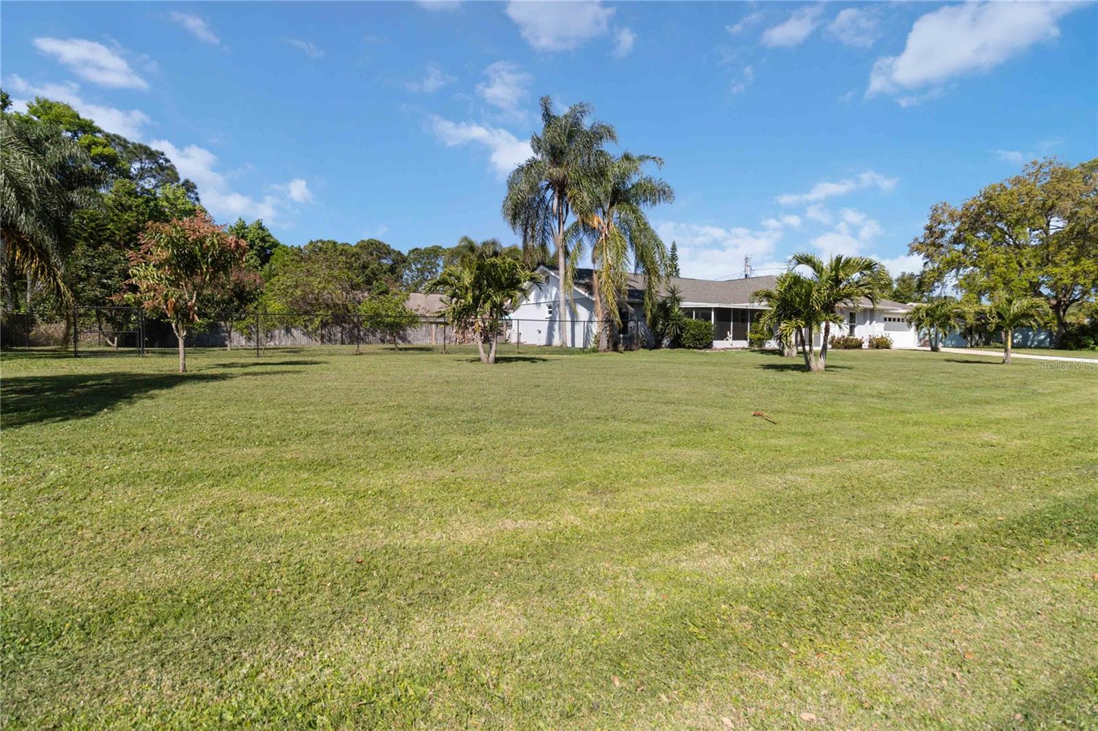 KINGS PARK UNIT 3 - Residential
