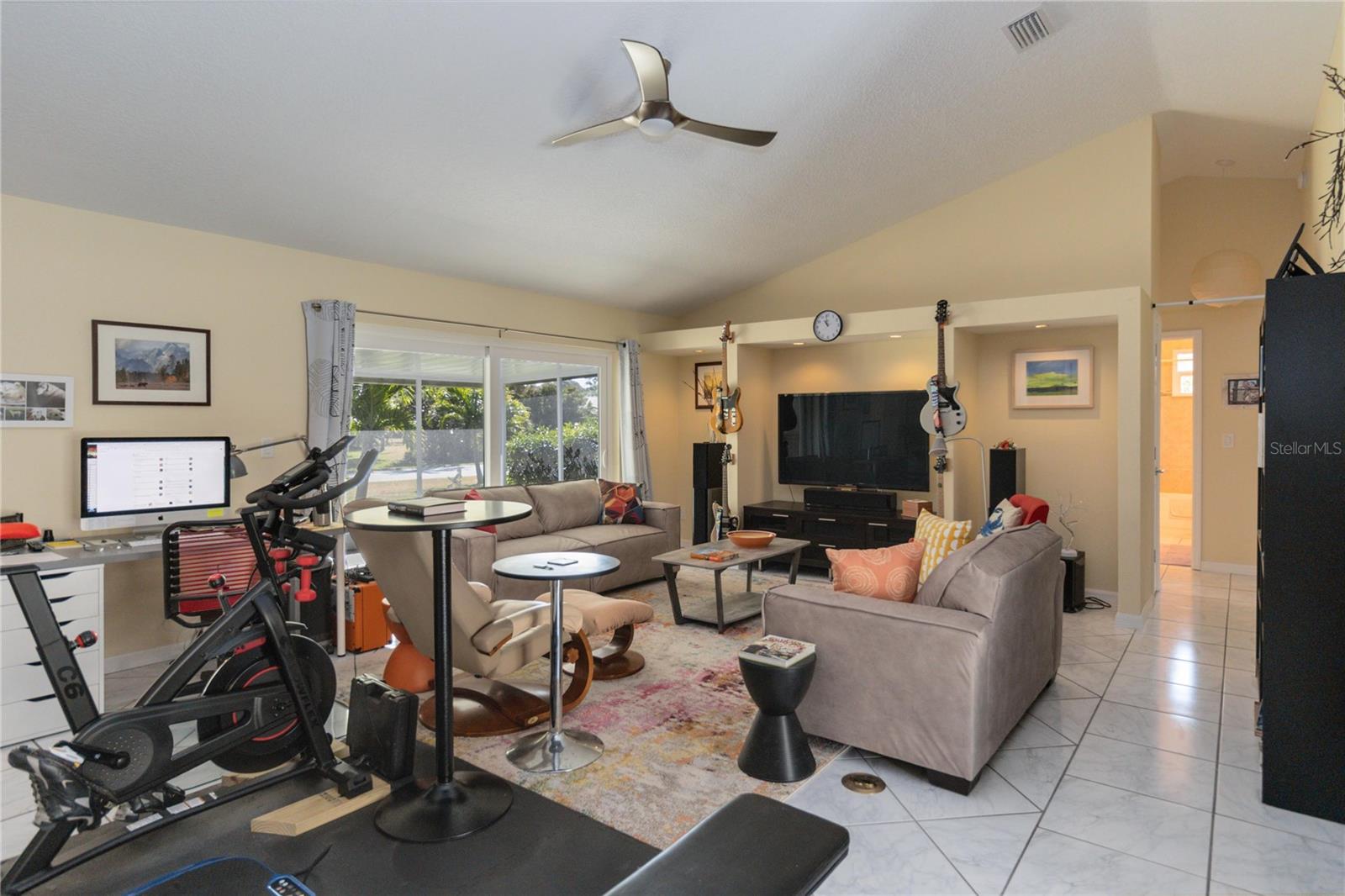 KINGS PARK UNIT 3 - Residential