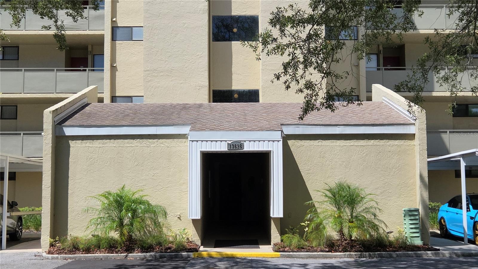 CARROLLWOOD VILLAGE GREENFIELD - Residential