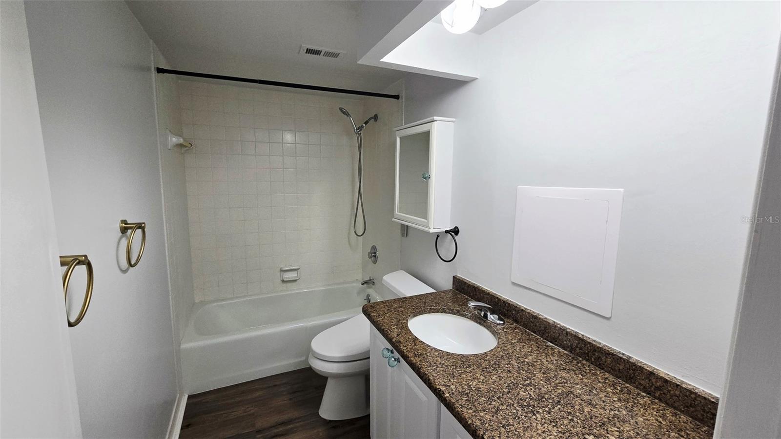 CARROLLWOOD VILLAGE GREENFIELD - Residential