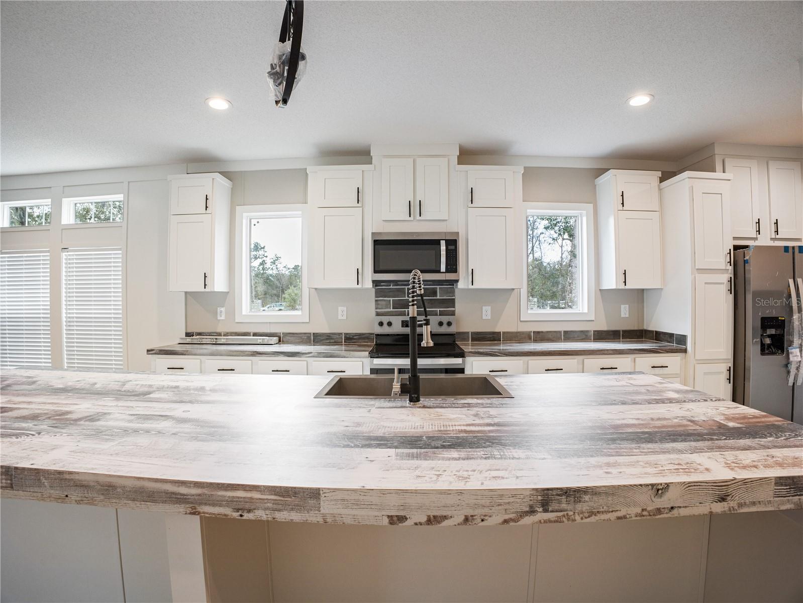 OAKRIDGE ESTATE - Residential