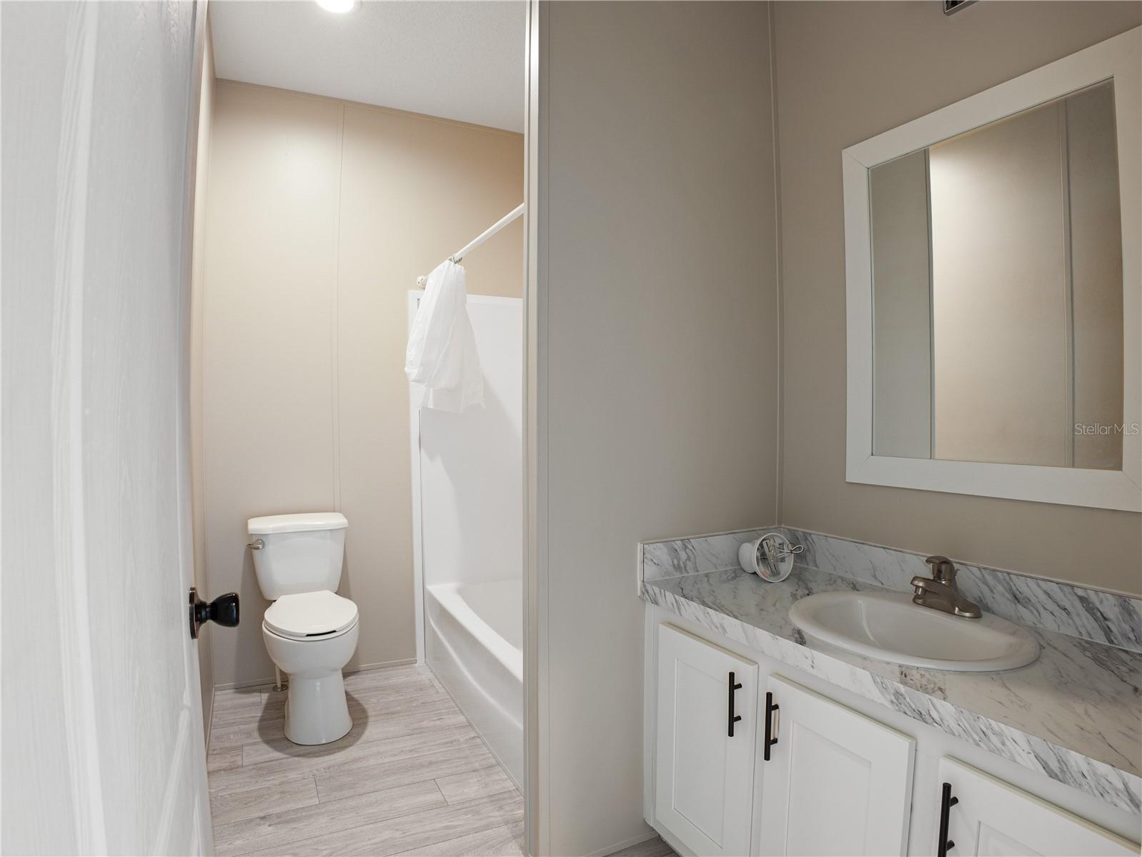 OAKRIDGE ESTATE - Residential