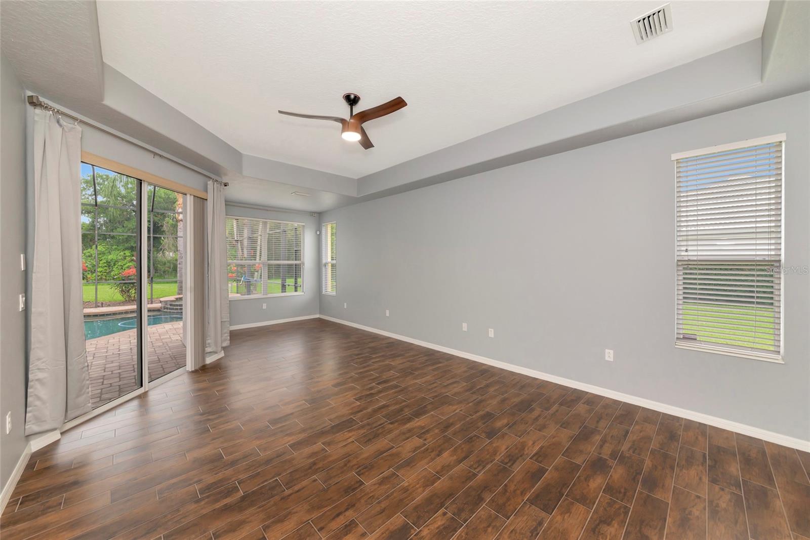 COUNTRY MEADOWS PH I - Residential