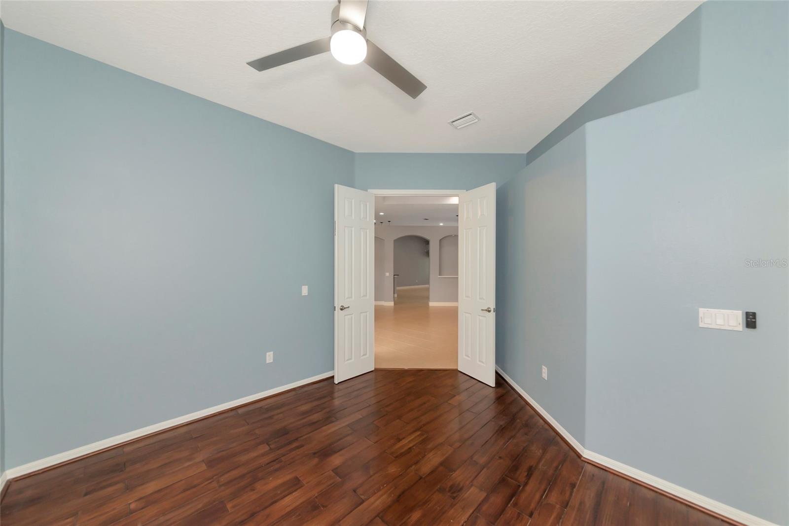 COUNTRY MEADOWS PH I - Residential