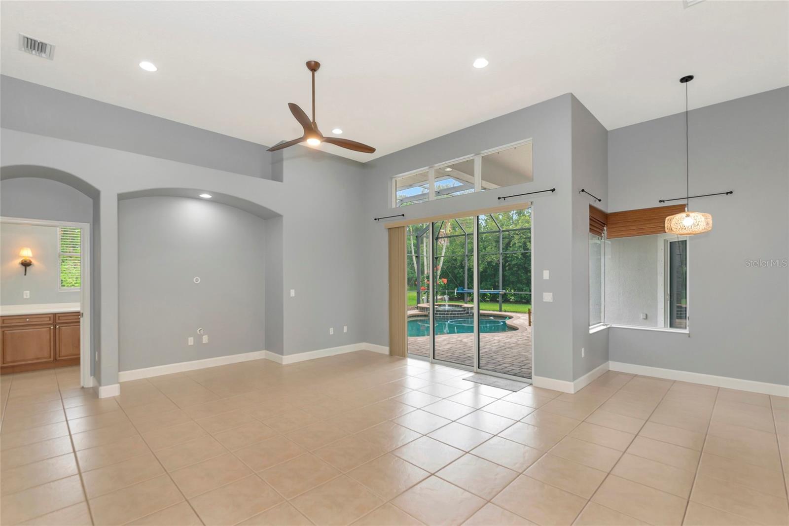 COUNTRY MEADOWS PH I - Residential