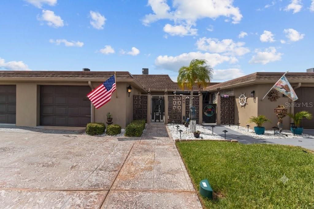 BOCA CIEGA POINT EAST - Residential