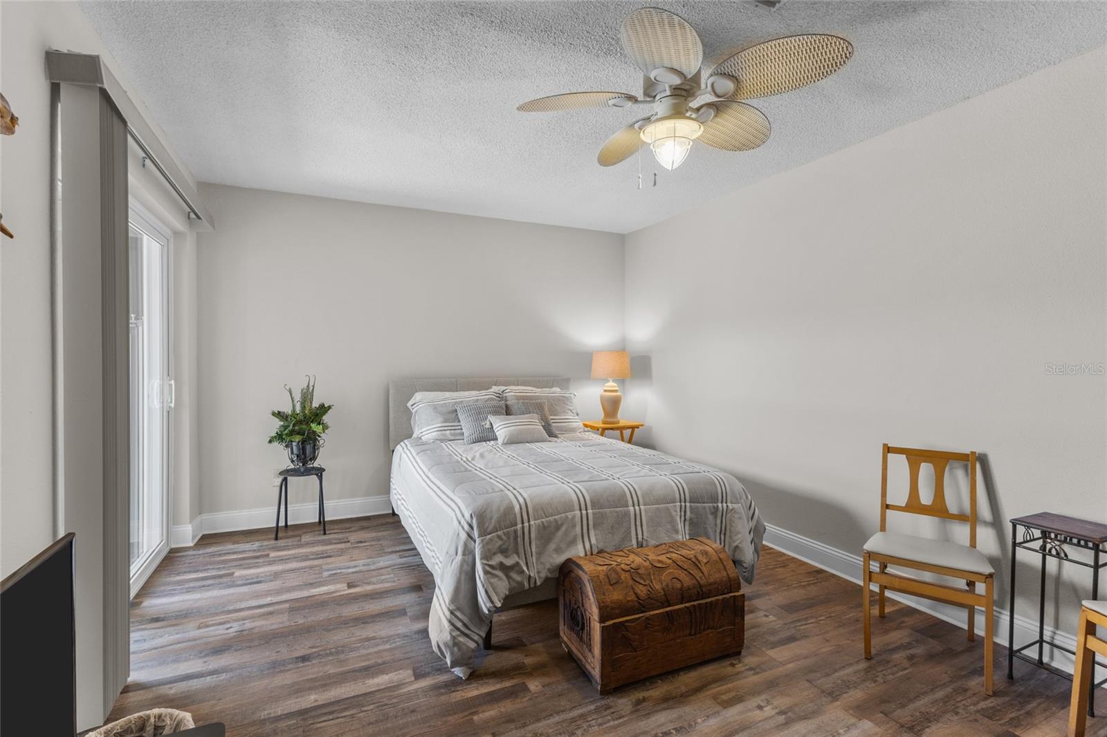 BOCA CIEGA POINT EAST - Residential