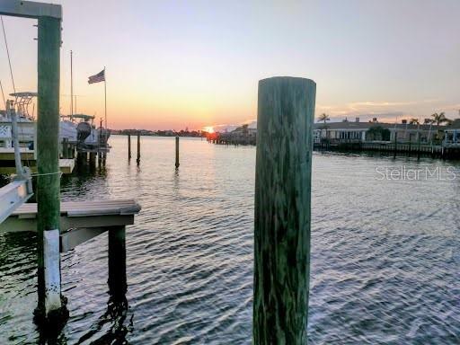 BOCA CIEGA POINT EAST - Residential