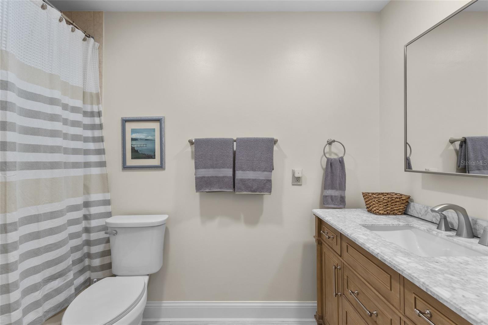 BOCA CIEGA POINT EAST - Residential