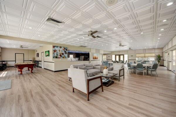 BOCA CIEGA POINT EAST - Residential