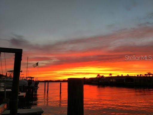 BOCA CIEGA POINT EAST - Residential