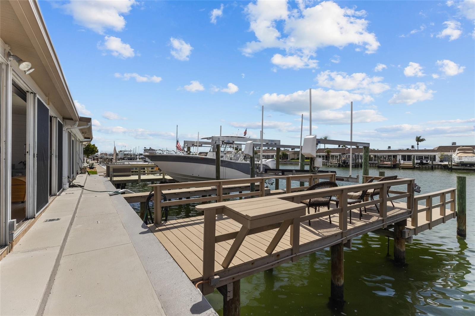 BOCA CIEGA POINT EAST - Residential