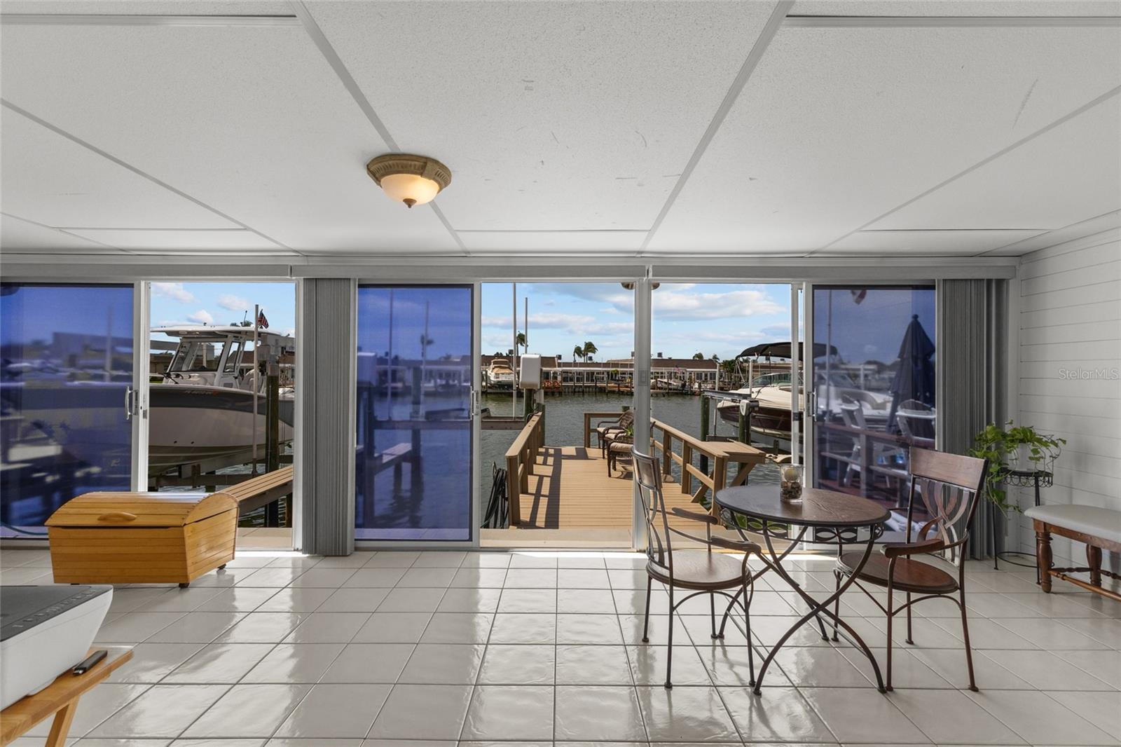 BOCA CIEGA POINT EAST - Residential