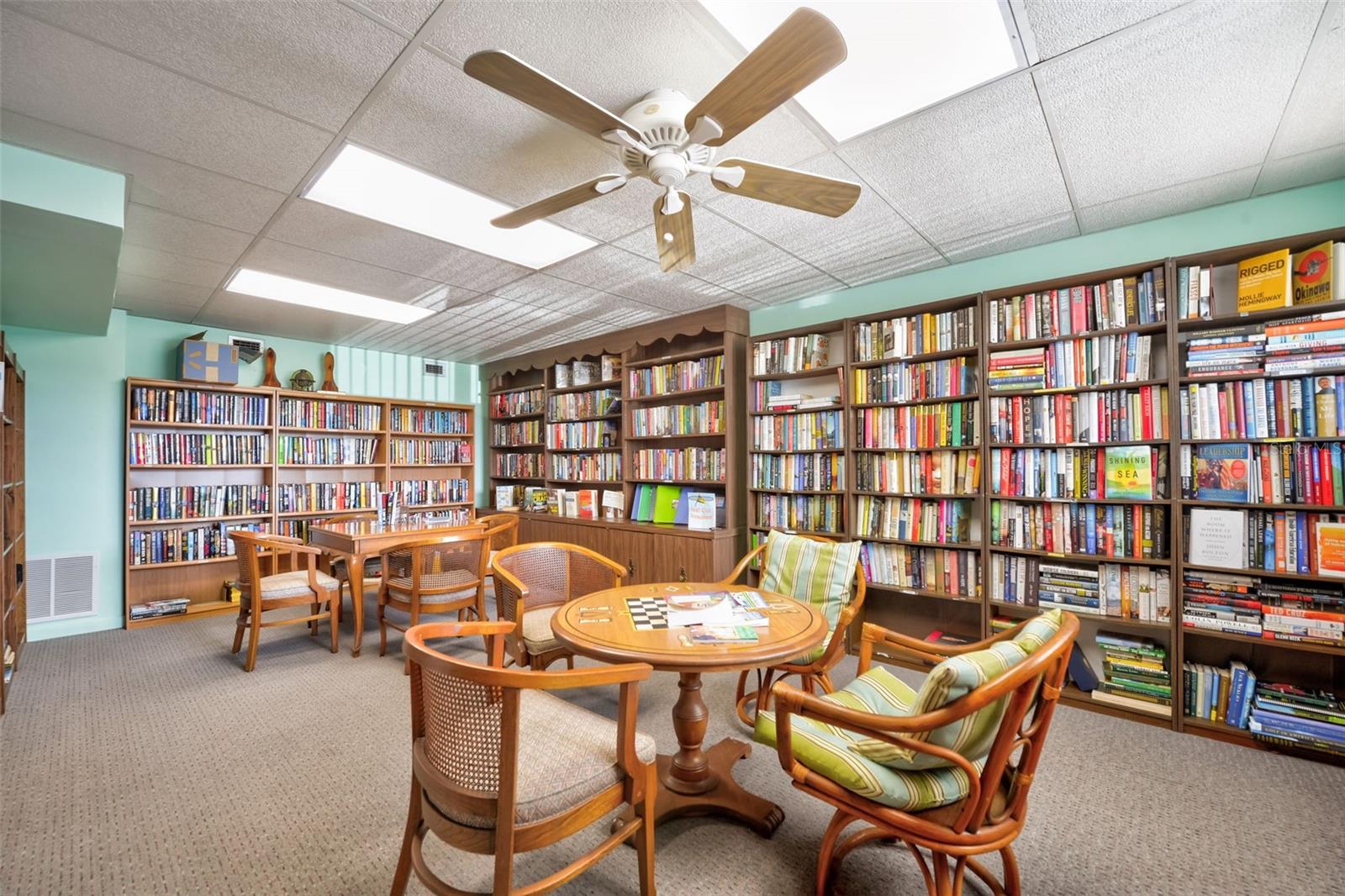 BOCA CIEGA POINT EAST - Residential