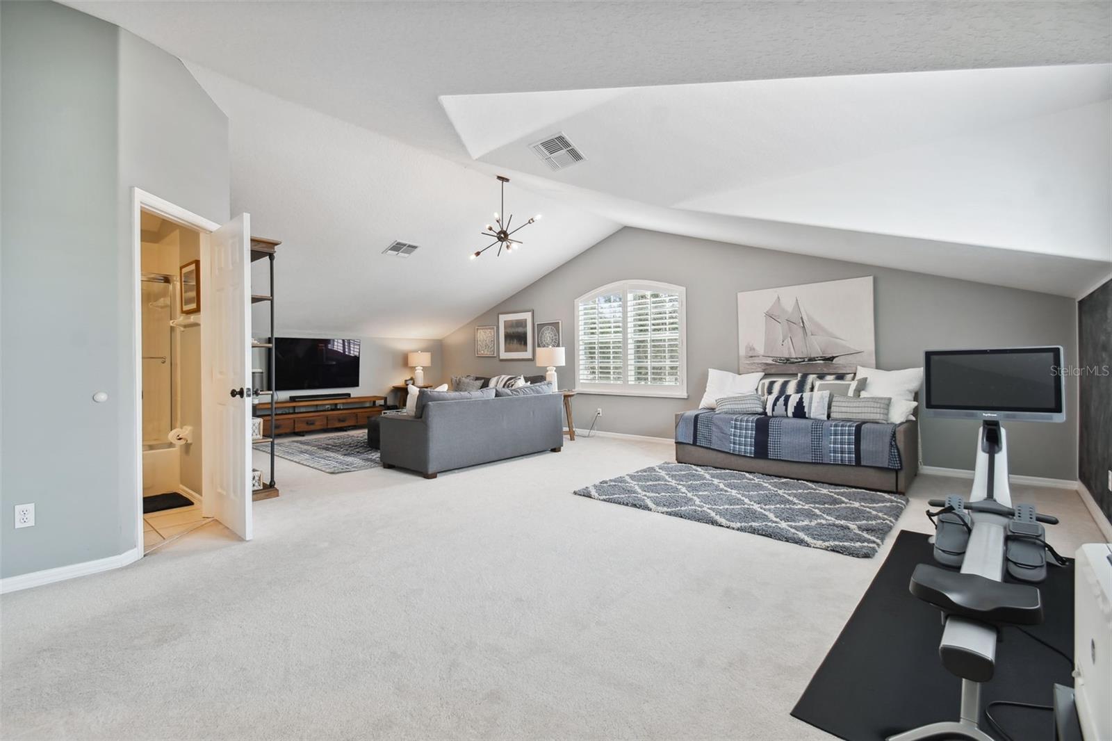 DIAMOND HILL AT SWEETWATER COUNTRY CLUB - Residential