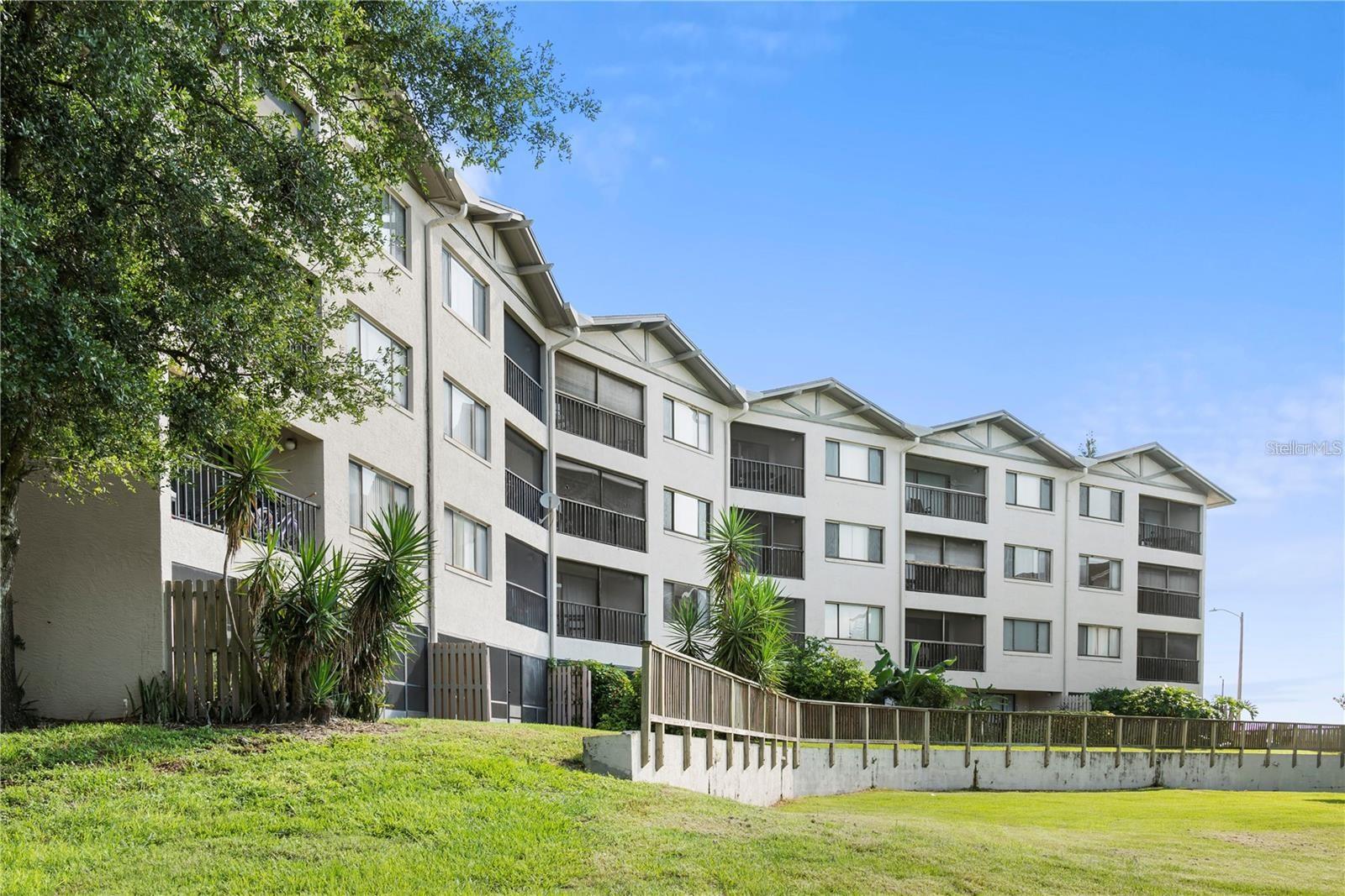 LAKE LOTUS CLUB 5 A CONDO REPLAT - Residential