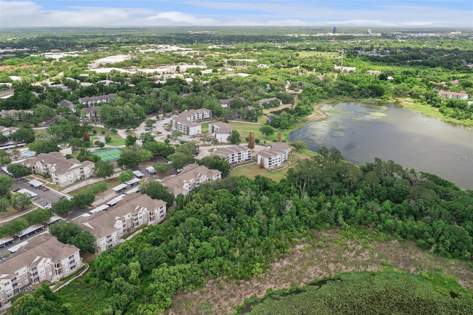 LAKE LOTUS CLUB 5 A CONDO REPLAT - Residential