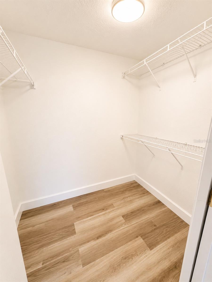 LAKE LOTUS CLUB 5 A CONDO REPLAT - Residential