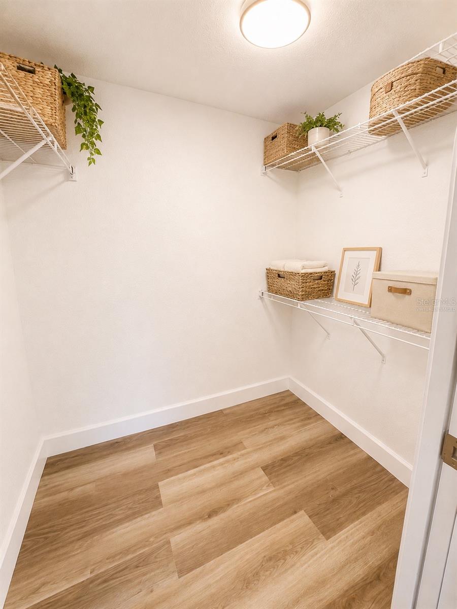 LAKE LOTUS CLUB 5 A CONDO REPLAT - Residential