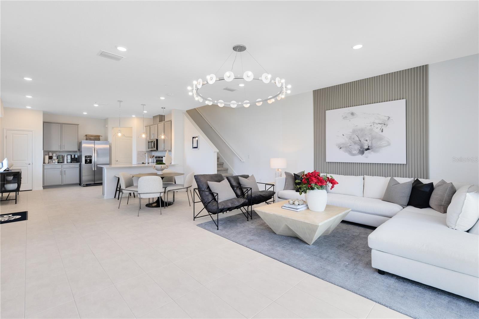 HARBOR SQUARE - Residential