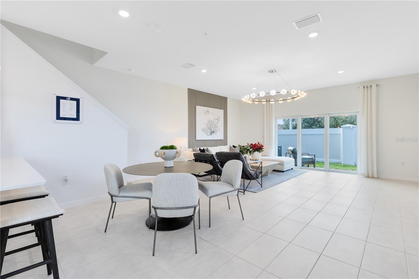 HARBOR SQUARE - Residential
