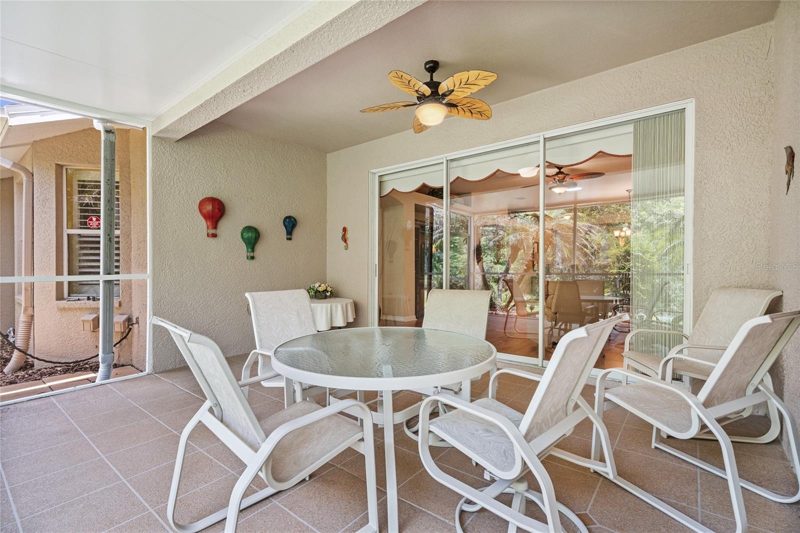GROVES PH 03 CLUB VILLAS - Residential