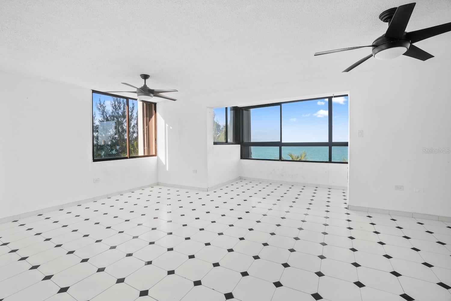 ISLA VERDE - Residential