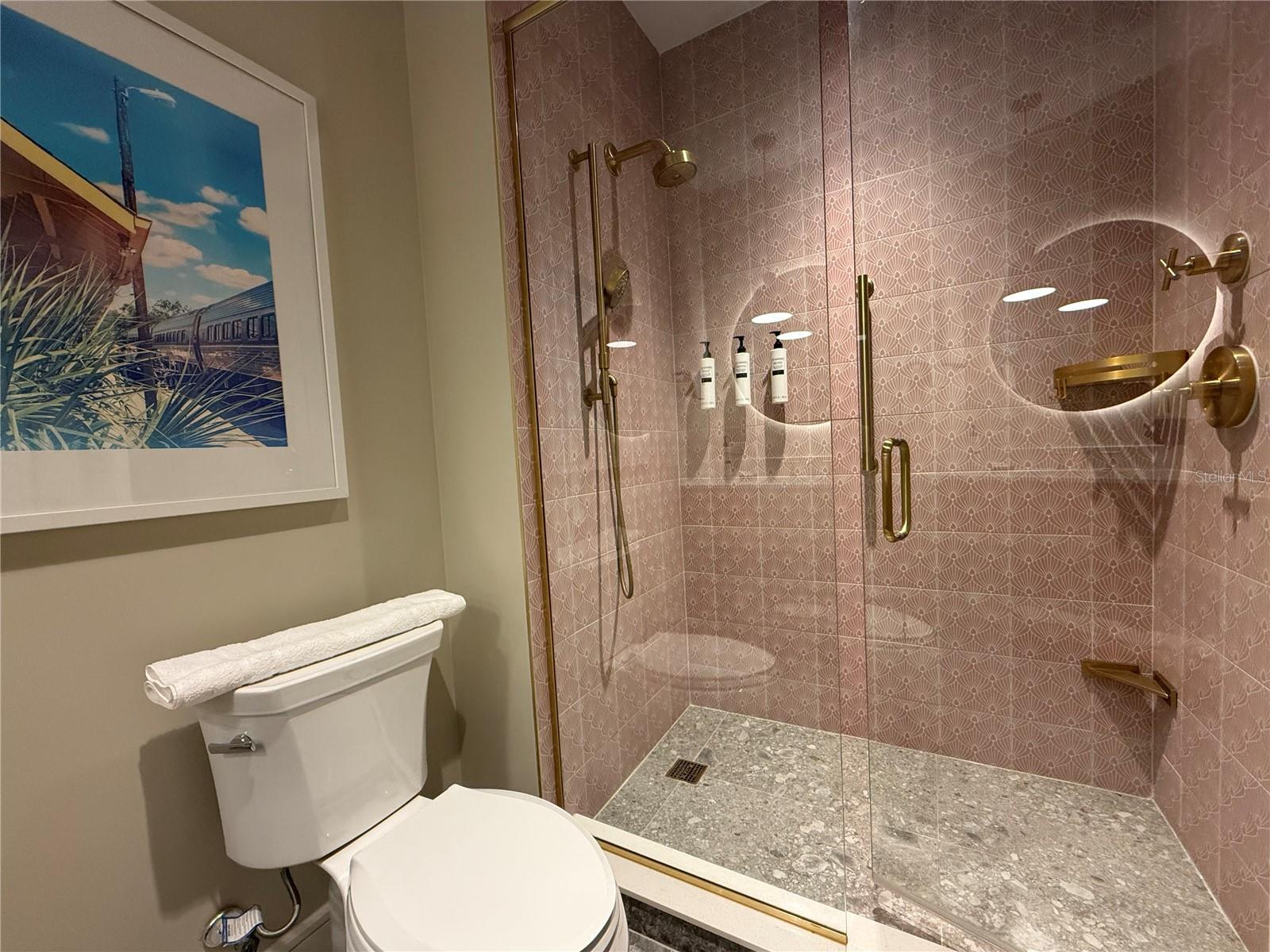 SUNSET WALK HOTEL CONDO PH 2-5 - Residential