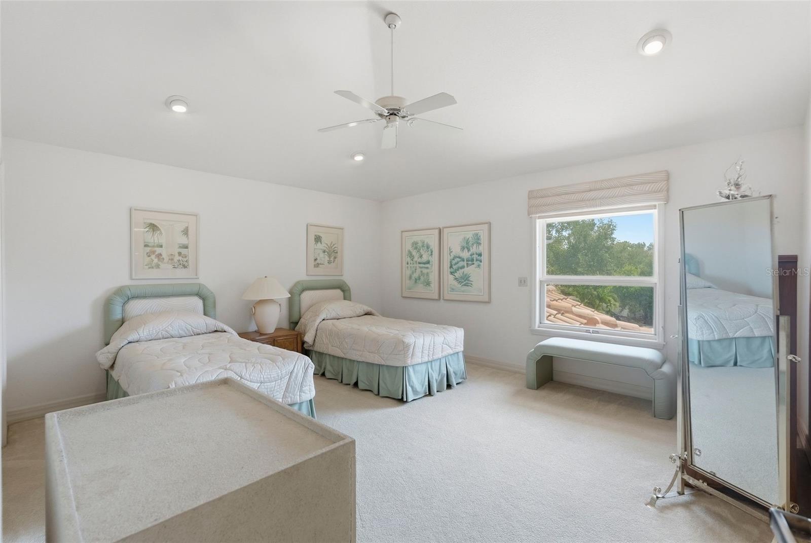 SKIMMER POINT PH III - Residential