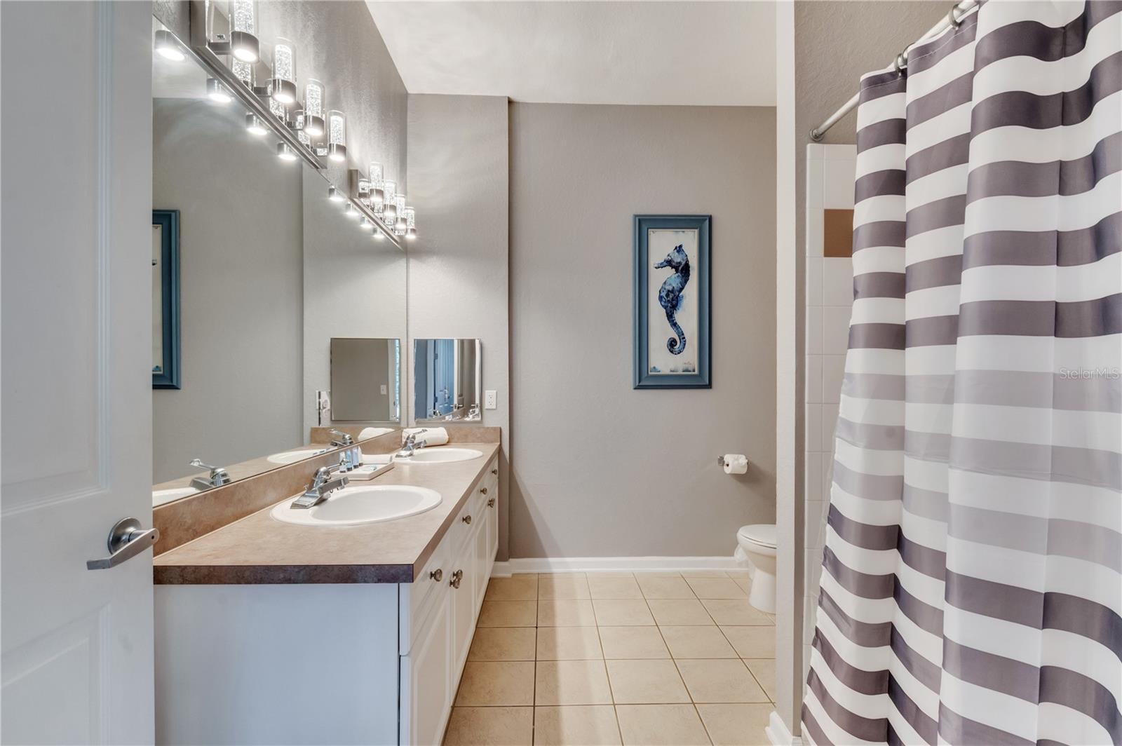 TERRACE RIDGE AT TOWN CENTER EAST CONDO - Residential
