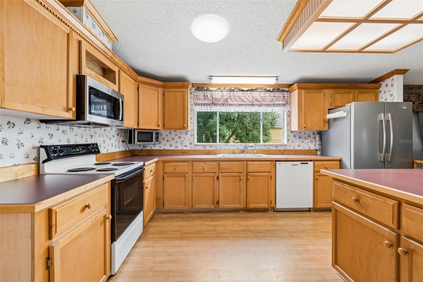 ZEPHYR RIDGE - Residential