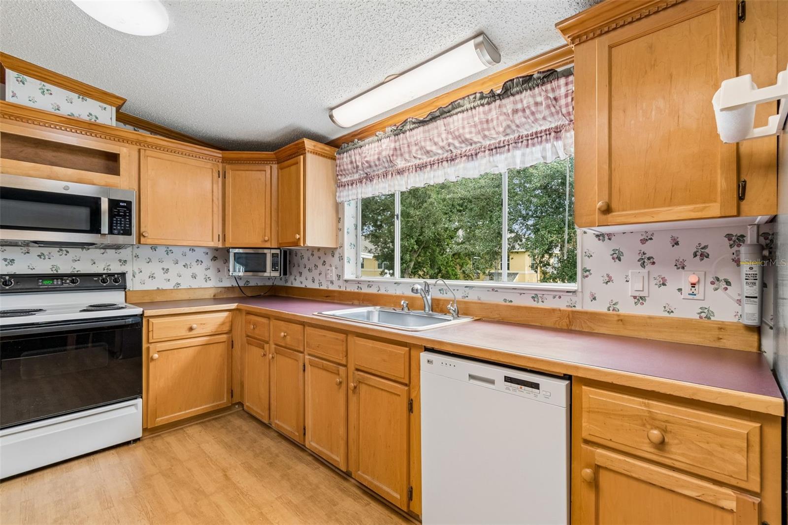 ZEPHYR RIDGE - Residential