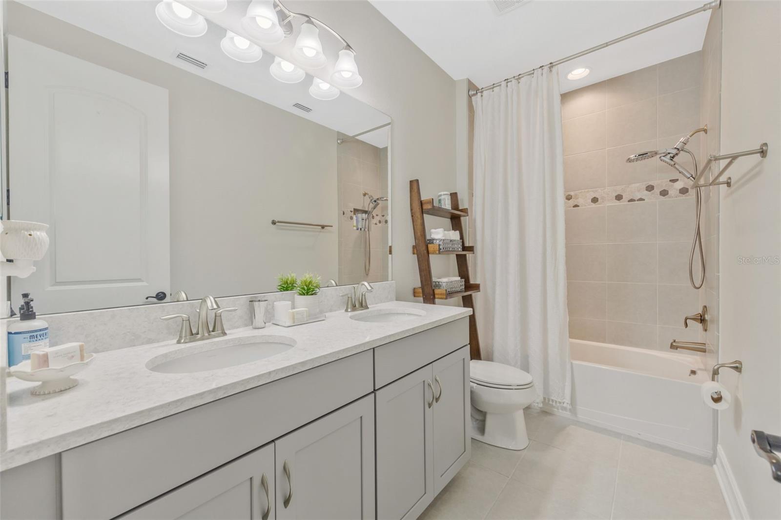 HIXON PRESERVE - Residential