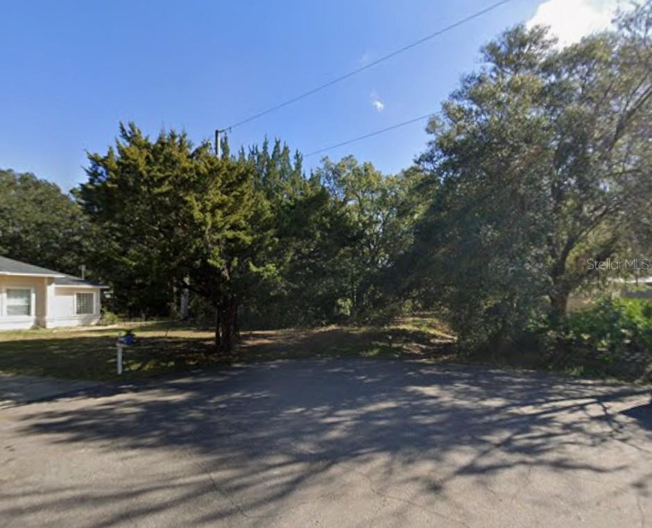 Build your dream home on this quiet, 0.24 acre cul-de-sac lot in a highly sought-after neighborhood! This rare, low-traffic opportunity offers ultimate privacy, with utilities available at the street. Enjoy peaceful surroundings with easy access to schools, shopping, and restaurants.