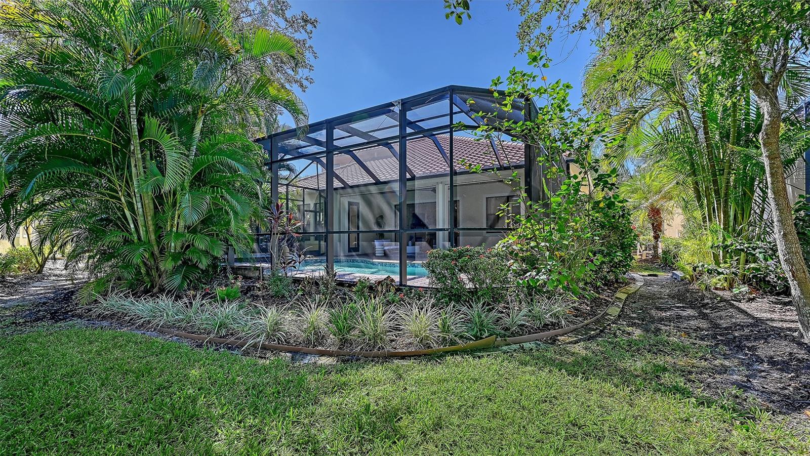 LAKEWOOD RANCH COUNTRY CLUB VILLAGE EE 2A-2E - Residential