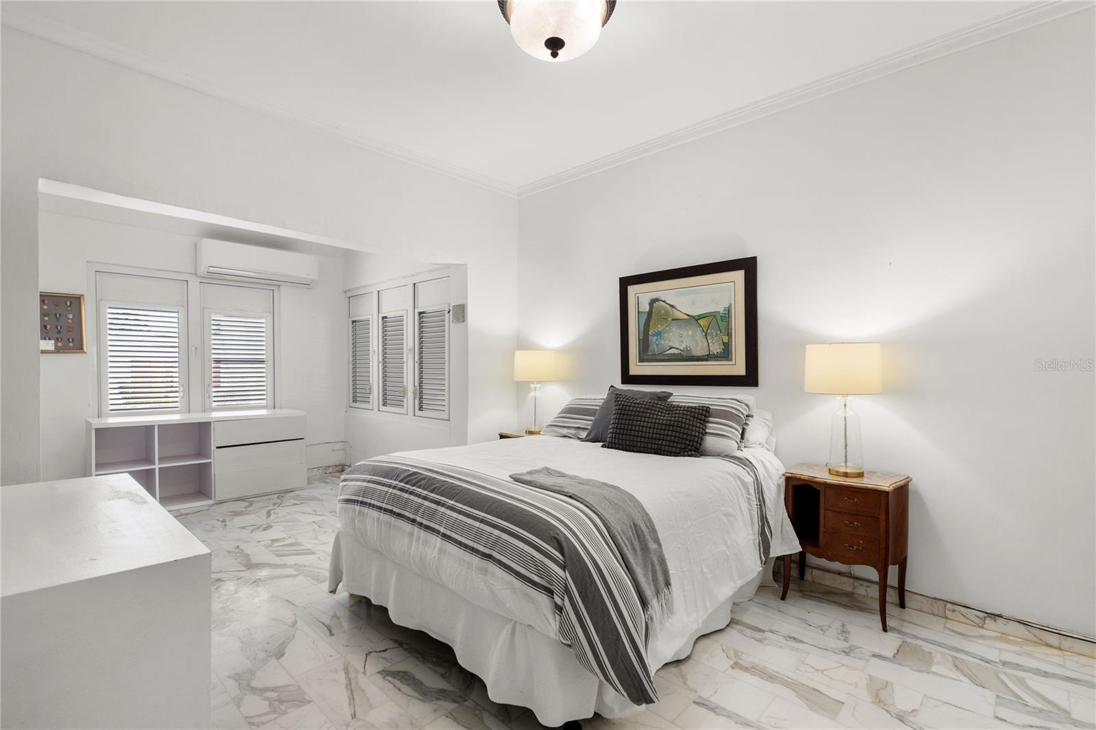 VILLA CAPARRA - Residential