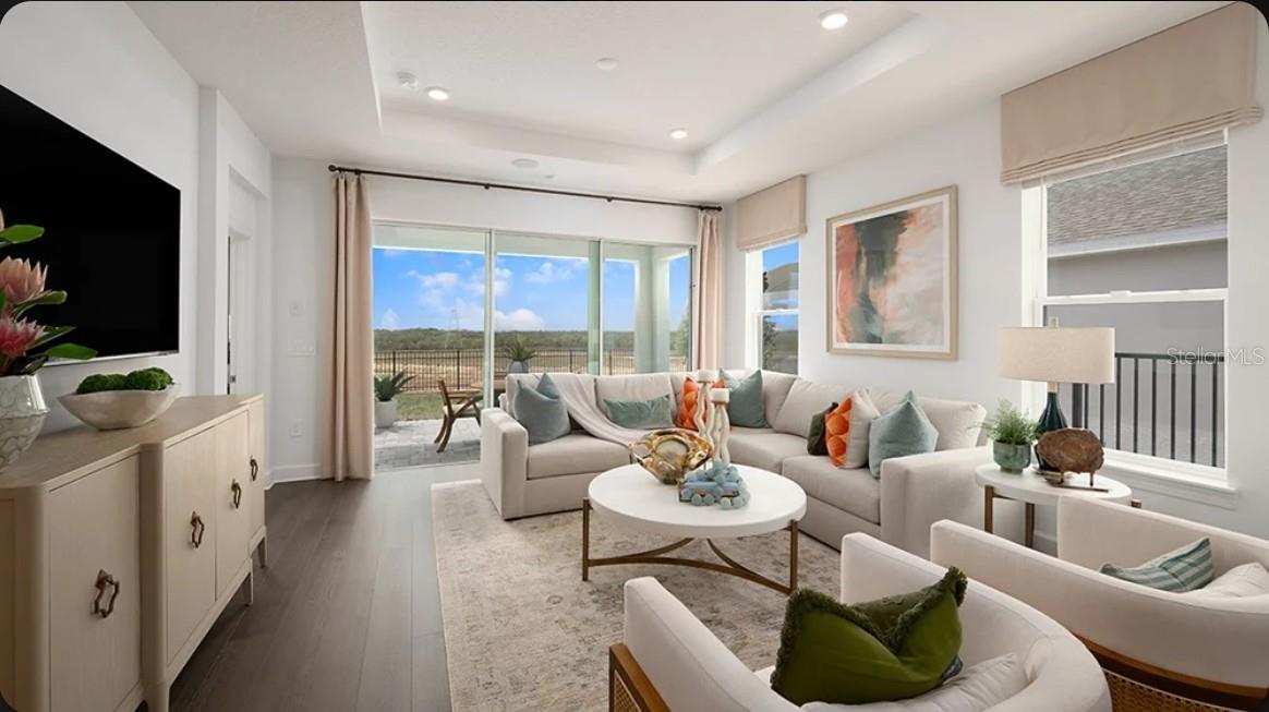 ESPLANADE AT MCKINNON GROVES - Residential