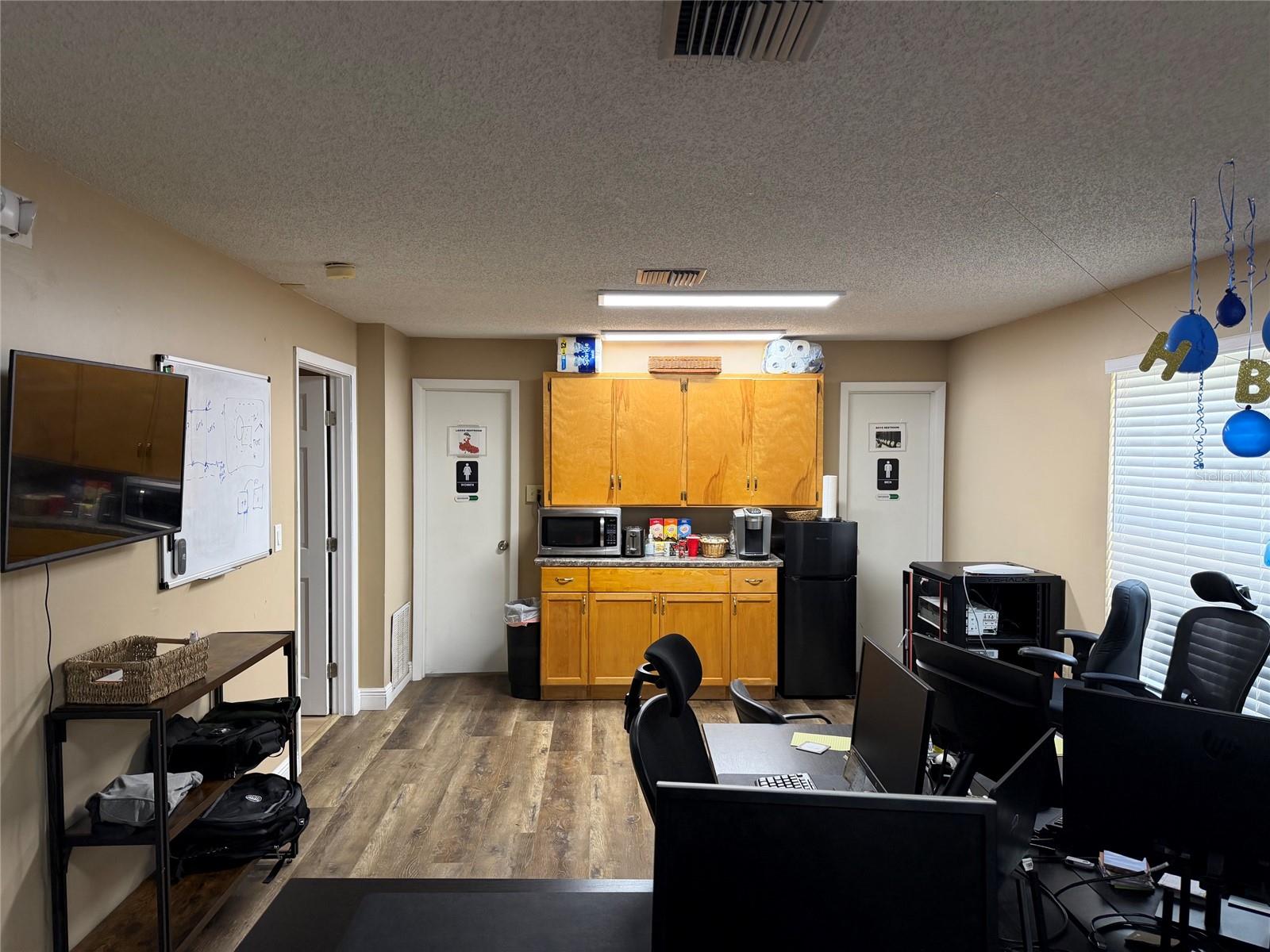 ALEXANDRIA OR OVIEDO - Commercial Sale
