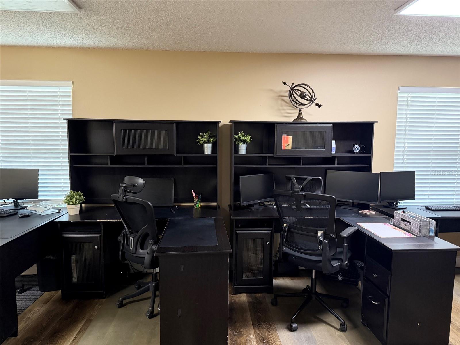 ALEXANDRIA OR OVIEDO - Commercial Sale