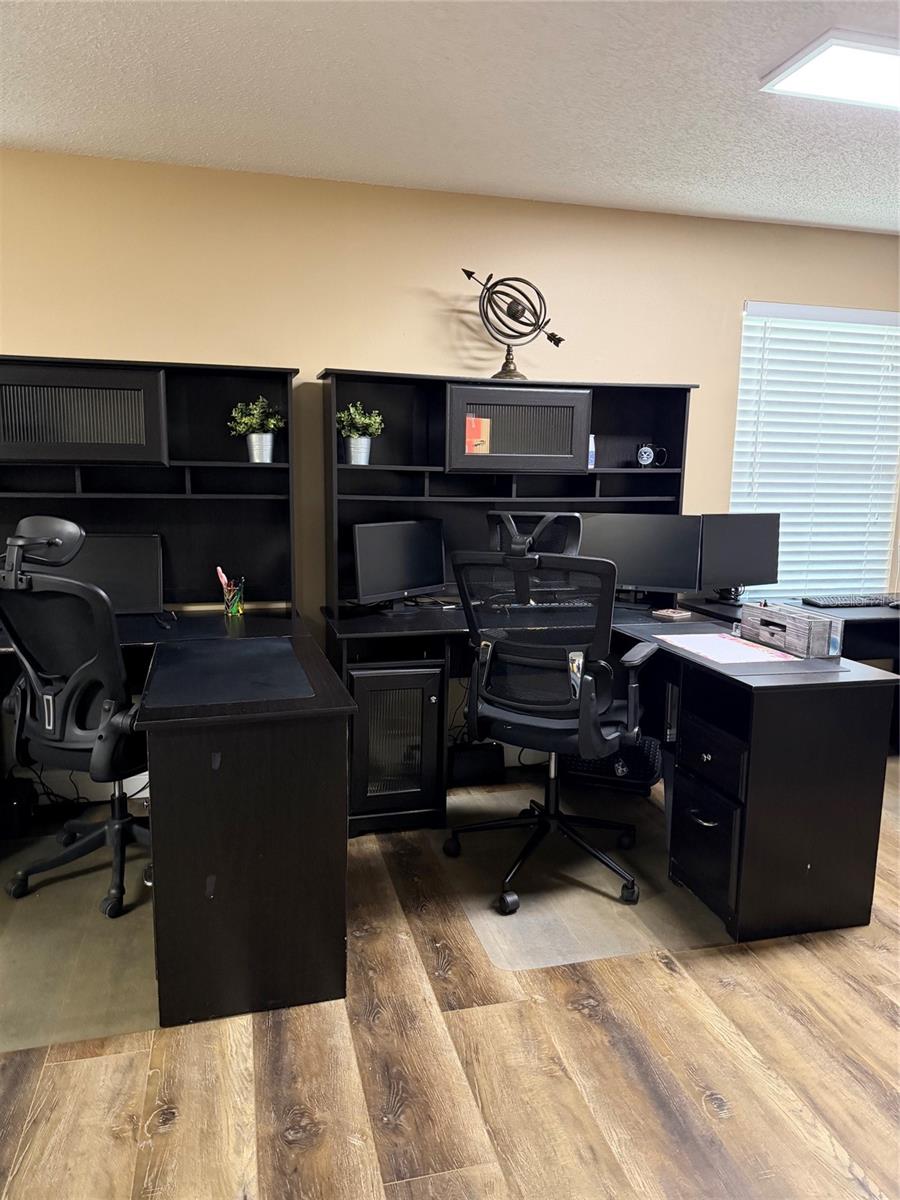 ALEXANDRIA OR OVIEDO - Commercial Sale