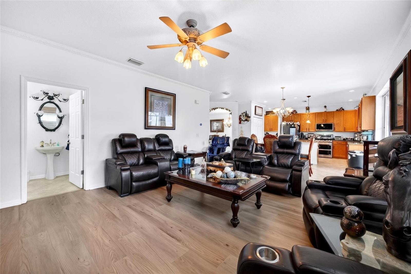 KINGSFIELD LAKES PH 2 - Residential